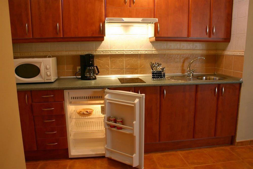 Sierra De Monfrague Apartment Torrejon el Rubio Luaran gambar