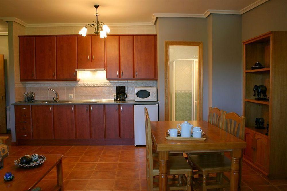 Sierra De Monfrague Apartment Torrejon el Rubio Luaran gambar